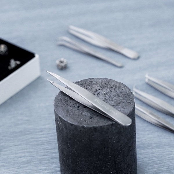 Pinça de Sobrancelha Staleks Pro - TE-10-5 - Série Expert 10 - Ponta Fina