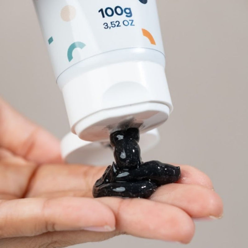 Esfoliante de Carvão Ativado 100g - Della & Delle